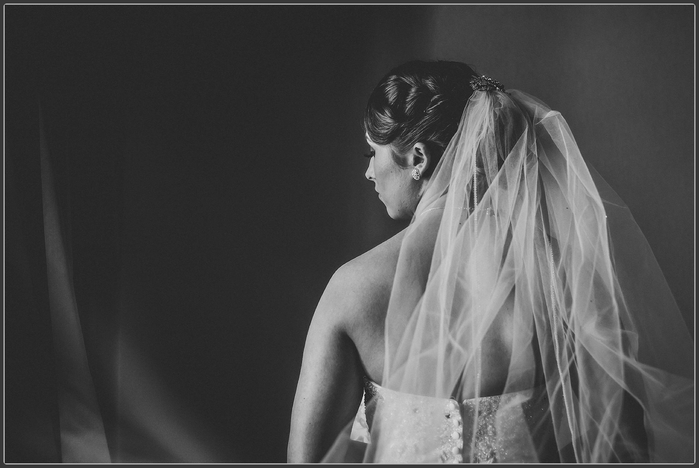 The gorgeous bride in black and white 2