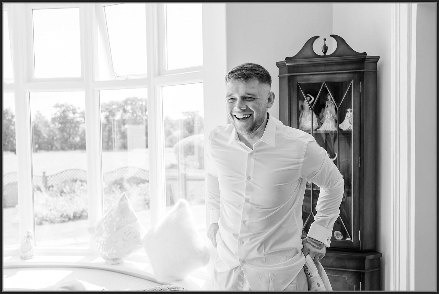 Groomsmen getting ready